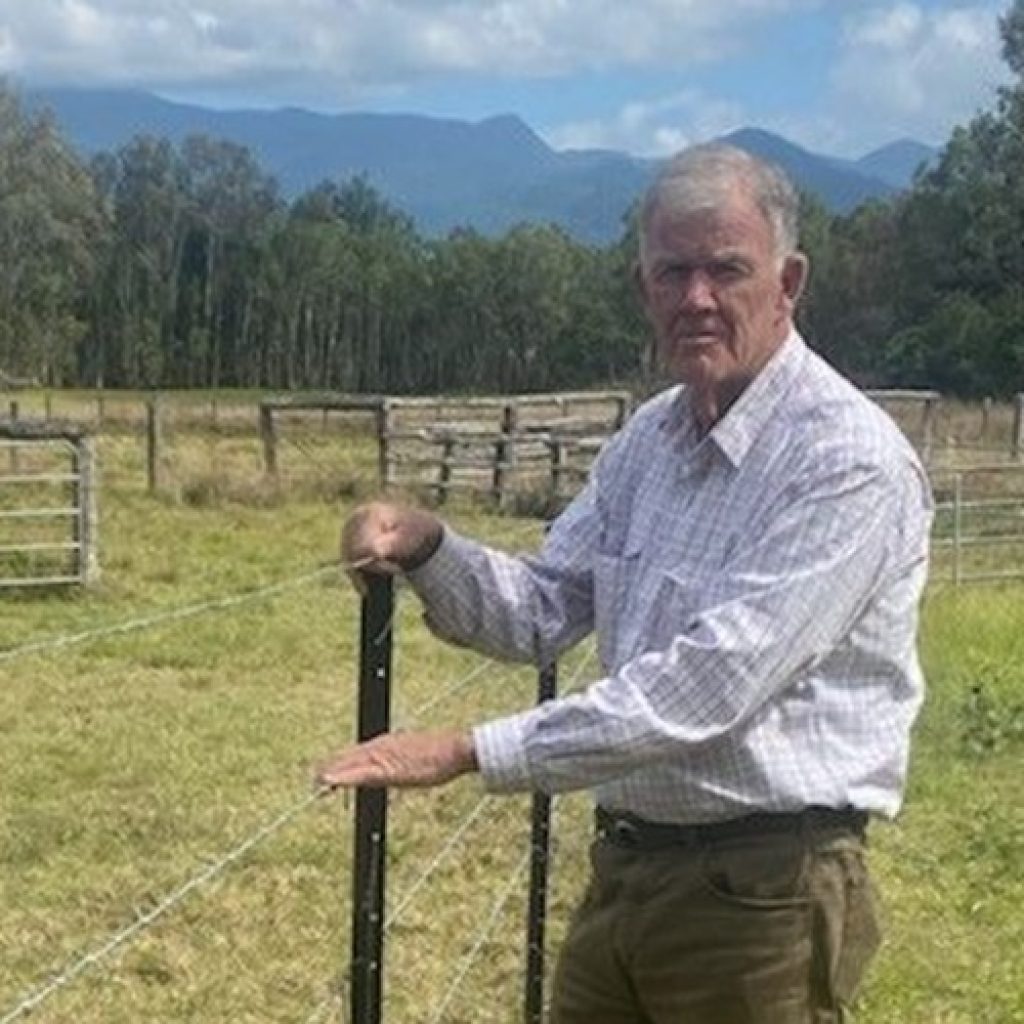 Wildlife-friendly fencing on grazing land